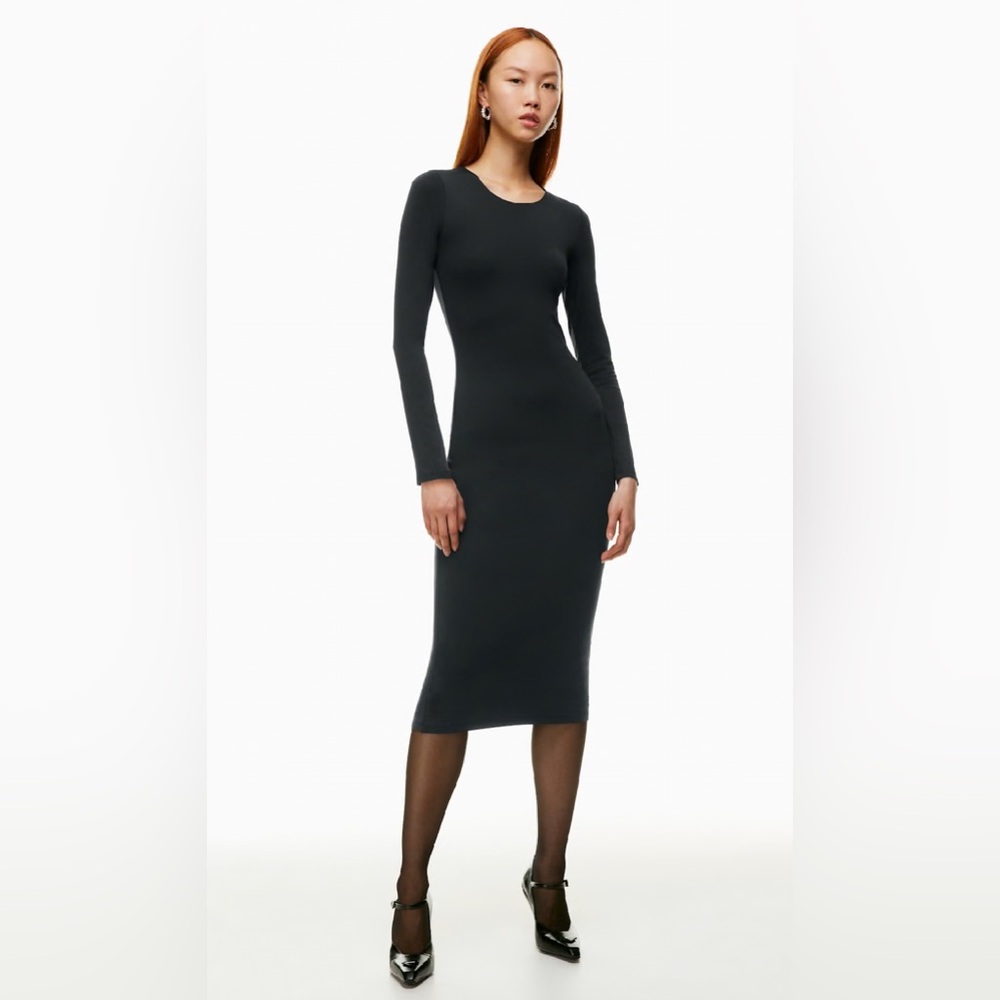 SOLD Aritzia babaton contour midi long sleeve dress size medium